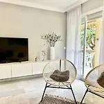 Center - Eaw Homes Appartement *