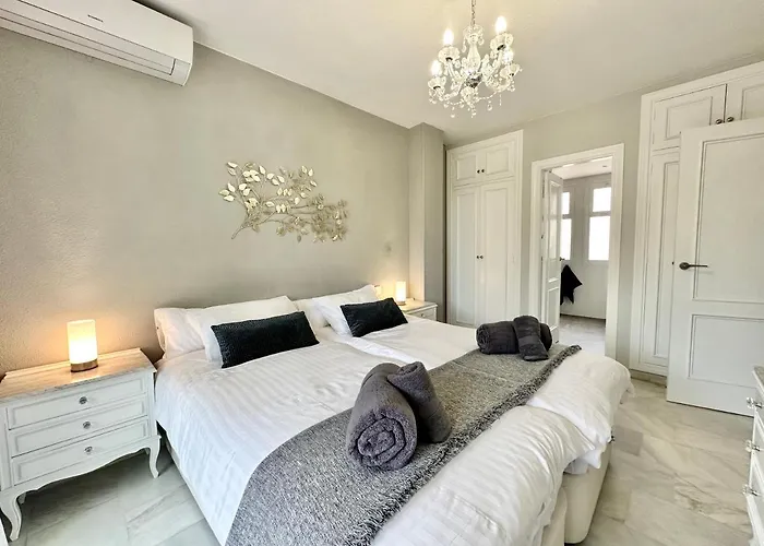 Center - Eaw Homes Apartamento *