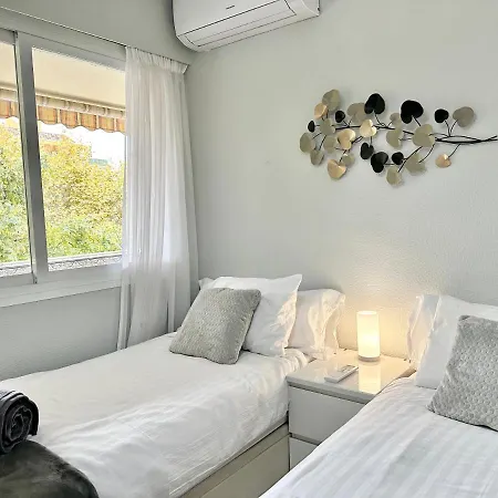 Center - Eaw Homes Appartement