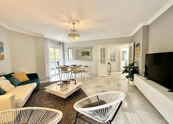 Center - Eaw Homes Appartement