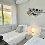 Center - Eaw Homes Apartment