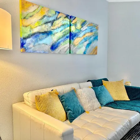 Center - Eaw Homes Lejlighed