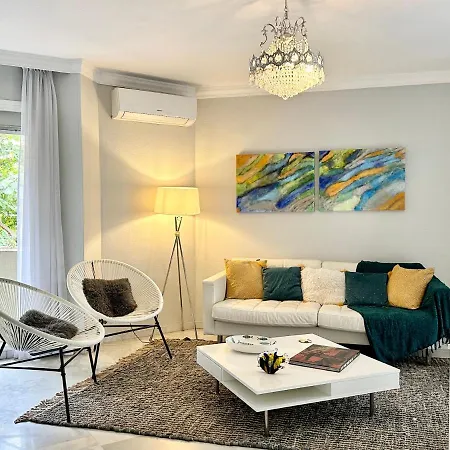 Center - Eaw Homes Apartment