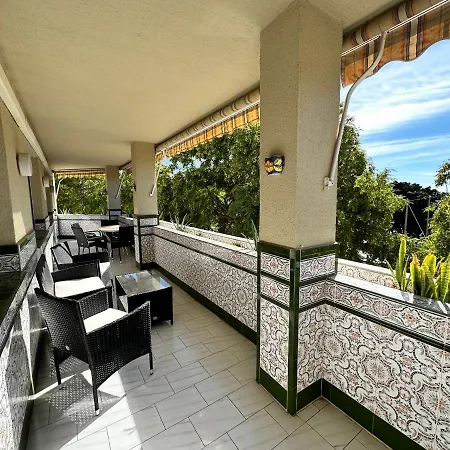 Center - Eaw Homes Apartment